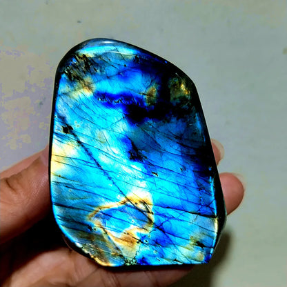 Small  Natural Stone Blue Labradorite Crystal Freeform Witchcraft Meditation Energy Feng Shui Crystal Room Decor