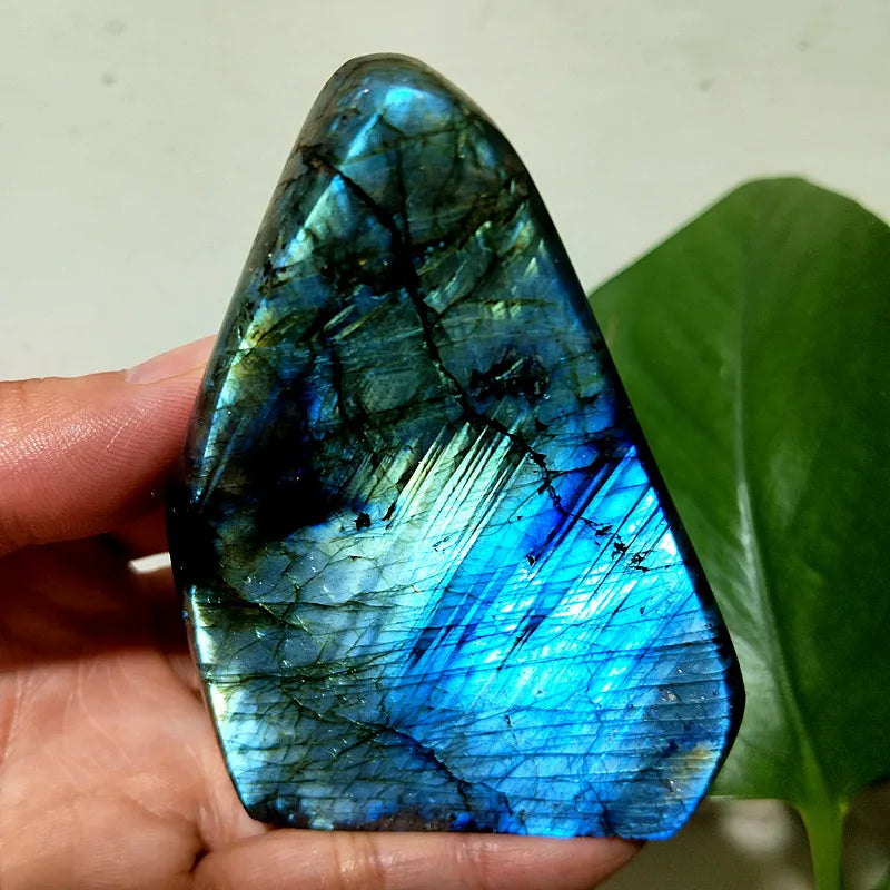 Small  Natural Stone Blue Labradorite Crystal Freeform Witchcraft Meditation Energy Feng Shui Crystal Room Decor